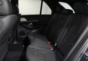 Подержанный автомобиль Mercedes-Benz GLE 2024 года (10 фото)