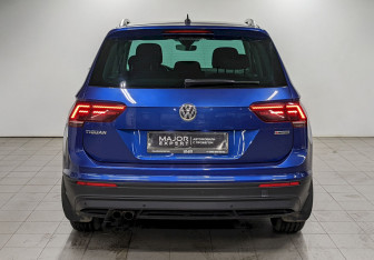 Подержанный автомобиль Volkswagen Tiguan 2019 года (6 фото)
