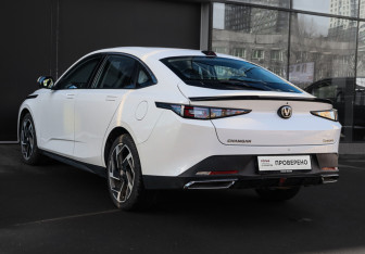 Подержанный автомобиль Changan Lamore 2024 года (6 фото)