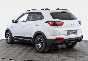 Подержанный автомобиль Hyundai Creta 2018 года (7 фото)