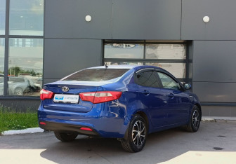 Подержанный автомобиль Kia Rio Sedan 2012 года (5 фото)