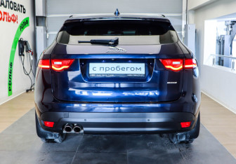 Подержанный автомобиль Jaguar F-Pace 2016 года (5 фото)