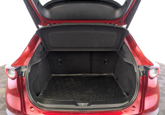 Подержанный автомобиль Mazda CX-30 2021 года (10 фото)