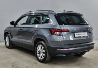 Подержанный автомобиль Skoda Karoq 2020 года (7 фото)