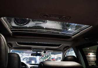 Подержанный автомобиль Toyota Venza 2014 года (11 фото)