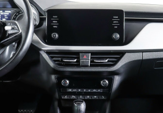 Подержанный автомобиль Skoda Rapid Liftback 2020 года (15 фото)