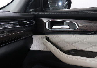 Подержанный автомобиль Exeed VX 2023 года (20 фото)