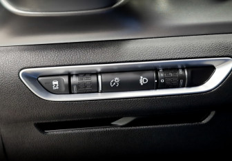 Подержанный автомобиль Geely Coolray 2023 года (27 фото)