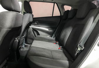 Подержанный автомобиль Suzuki SX4 Hatchback 2021 года (10 фото)