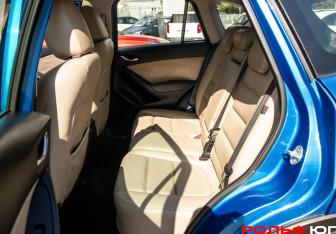 Подержанный автомобиль Mazda CX-5 2013 года (8 фото)