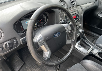 Подержанный автомобиль Ford Mondeo Sedan 2008 года (14 фото)