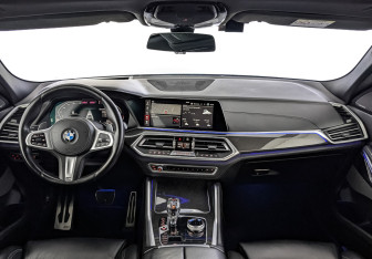 Подержанный автомобиль BMW X6 2019 года (14 фото)
