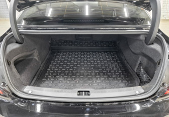 Подержанный автомобиль Volvo S90 2021 года (10 фото)