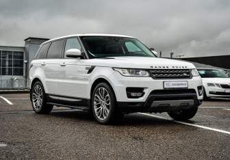 Подержанный автомобиль Land Rover Range Rover Sport 2017 года (3 фото)