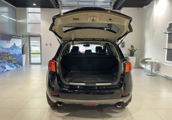 Подержанный автомобиль Nissan Murano Suv 2010 года (7 фото)