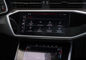 Подержанный автомобиль Audi A7 2020 года (14 фото)