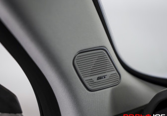 Подержанный автомобиль Changan UNI-K 2023 года (23 фото)