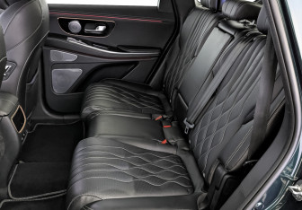 Подержанный автомобиль Exeed VX 2023 года (18 фото)