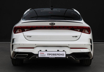 Подержанный автомобиль Kia K5 2020 года (5 фото)