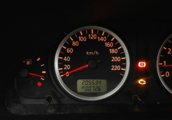 Подержанный автомобиль Nissan Almera Sedan 2006 года (13 фото)