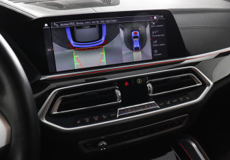 Подержанный автомобиль BMW X6 2020 года (16 фото)