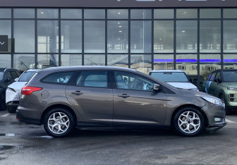 Подержанный автомобиль Ford Focus Wagon 2017 года (4 фото)