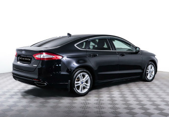 Подержанный автомобиль Ford Mondeo Sedan 2018 года (5 фото)