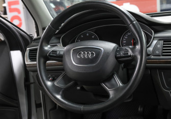 Подержанный автомобиль Audi A6 Sedan 2013 года (17 фото)