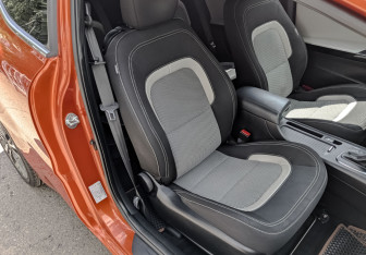 Подержанный автомобиль Kia Ceed Hatchback 2013 года (22 фото)