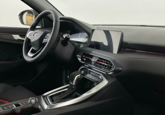 Подержанный автомобиль Kaiyi E5 2023 года (5 фото)