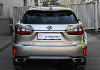 Подержанный автомобиль Lexus RX 2016 года (5 фото)