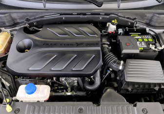 Подержанный автомобиль Changan UNI-T 2020 года (9 фото)