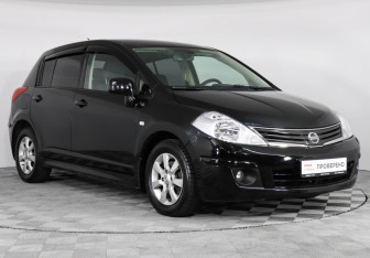 Подержанный автомобиль Nissan Tiida Hatchback 2010 года (2 фото)