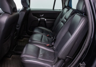 Подержанный автомобиль Volvo XC90 2010 года (11 фото)