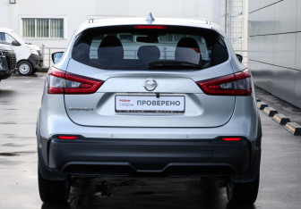 Подержанный автомобиль Nissan Qashqai 2019 года (6 фото)