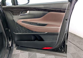 Подержанный автомобиль Hyundai Santa Fe 2020 года (26 фото)