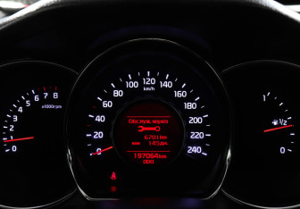 Подержанный автомобиль Kia Ceed Hatchback 2015 года (11 фото)