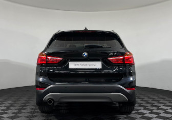 Подержанный автомобиль BMW X1 2017 года (4 фото)