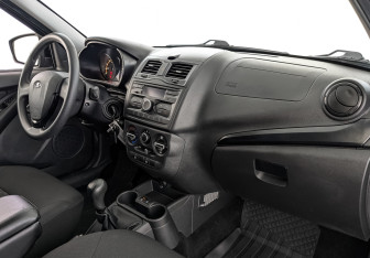 Подержанный автомобиль LADA (ВАЗ) Granta Liftback 2023 года (13 фото)