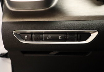 Подержанный автомобиль Geely Coolray 2024 года (10 фото)