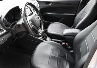 Подержанный автомобиль Hyundai Solaris Sedan 2018 года (16 фото)
