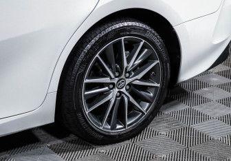 Подержанный автомобиль Toyota Camry Sedan 2022 года (15 фото)