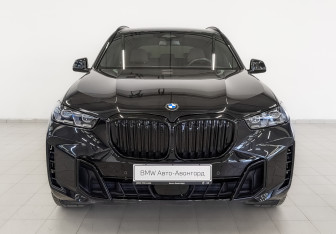 Подержанный автомобиль BMW X5 2023 года (2 фото)