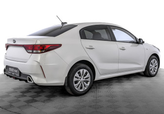 Подержанный автомобиль Kia Rio Sedan 2021 года (5 фото)