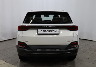 Подержанный автомобиль FAW Bestune T77 2022 года (5 фото)