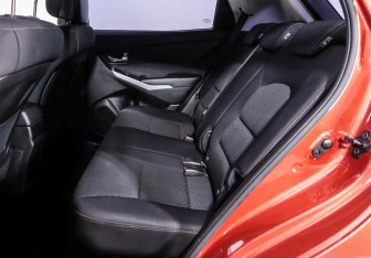 Подержанный автомобиль SsangYong Actyon 2014 года (11 фото)