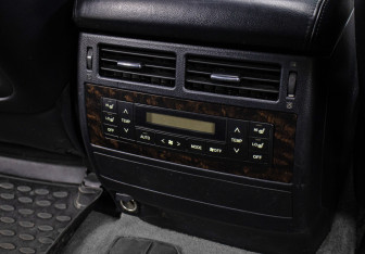 Подержанный автомобиль Toyota Land Cruiser Suv 2013 года (21 фото)