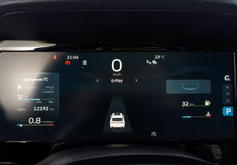 Подержанный автомобиль Geely Monjaro 2024 года (16 фото)