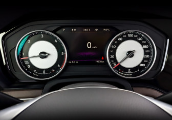 Подержанный автомобиль Volkswagen Touareg 2019 года (13 фото)