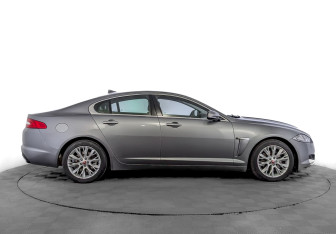 Подержанный автомобиль Jaguar XF Sedan 2014 года (4 фото)